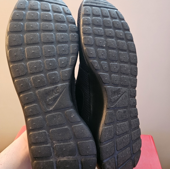 Nike roshe triple black - Picture 4 of 4